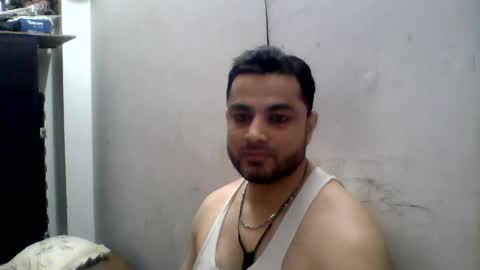 hunkster102 online show from April 26, 2026, 12:41 am