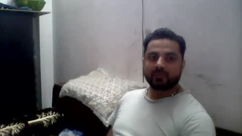Snapshot of hunkster102 chatting on June 13, 2026, 8:12 am hunkster102 online show from June 13, 2026, 8:12 am