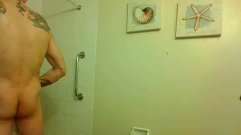 Snapshot of hunkwithglasses chatting on January 19, 2026, 1:09 am Wh8teboi online show from January 19, 2026, 1:09 am