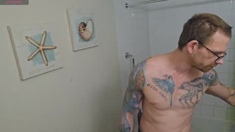 Snapshot of hunkwithglasses chatting on March 2, 2026, 2:03 am Wh8teboi online show from March 2, 2026, 2:03 am