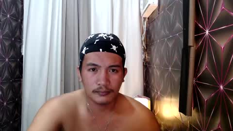 hunkylloyd online show from January 18, 2025, 1:08 pm