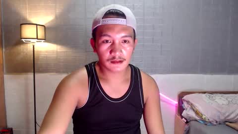 hunkylloyd online show from February 24, 2026, 1:58 am