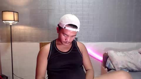 hunkylloyd online show from February 24, 2026, 2:04 pm