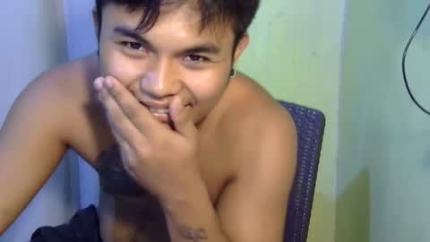 hunkyzeus online show from November 25, 2025, 1:22 pm