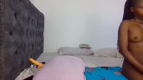 hunny online show from November 12, 2025, 7:09 am