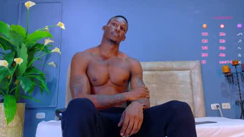 Snapshot of hunter_biggest chatting on November 17, 2025, 7:08 pm Hunter online show from November 17, 2025, 7:08 pm