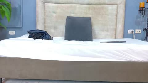 Snapshot of hunter_biggest chatting on November 24, 2025, 7:02 pm Hunter online show from November 24, 2025, 7:02 pm