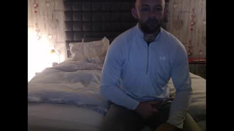 HunterandEsme online show from January 22, 2025, 7:03 am