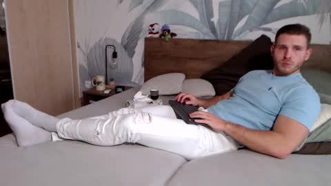 Hunter Bridges online show from December 31, 2024, 2:03 pm