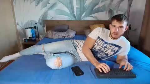 Hunter Bridges online show from October 19, 2025, 7:20 am