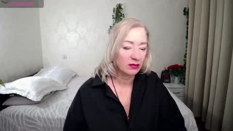 Irena online show from February 3, 2026, 2:53 am