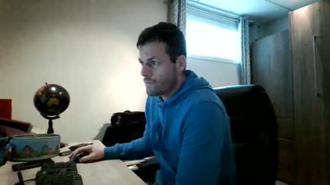 hurley7890 online show from January 16, 2025, 3:24 pm