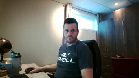 hurley7890 online show from February 28, 2025, 1:58 pm