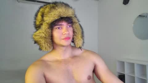 husband_xxx online show from October 10, 2025, 4:50 pm