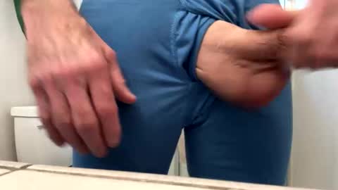 huskey300 online show from January 8, 2026, 4:42 pm