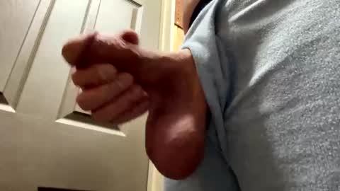 huskey300 online show from January 12, 2026, 11:43 pm