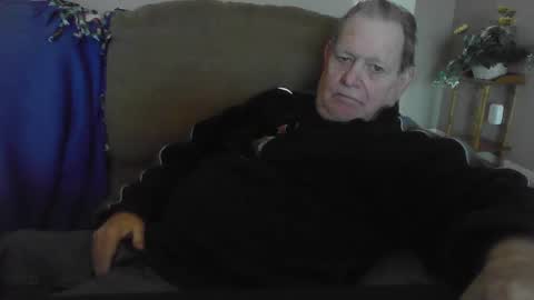 hvl13 online show from February 21, 2025, 9:43 pm