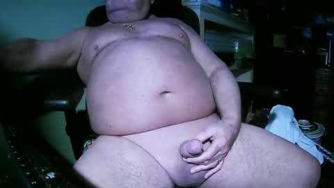 hwait121 online show from February 11, 2026, 5:51 pm