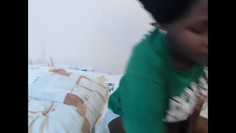 Snapshot of hyacinth_b chatting on June 9, 2026, 9:59 pm hyacinth_b online show from June 9, 2026, 9:59 pm