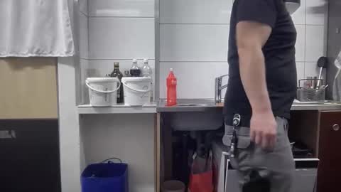 hybride8825 online show from December 19, 2025, 11:06 am