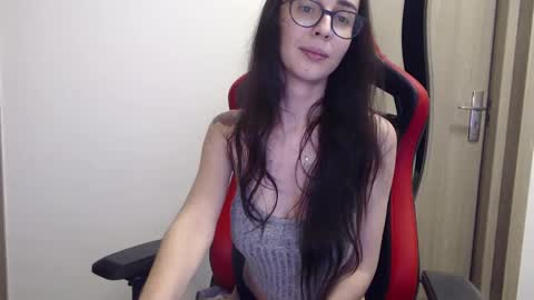 Emma Ava online show from March 5, 2025, 4:13 pm