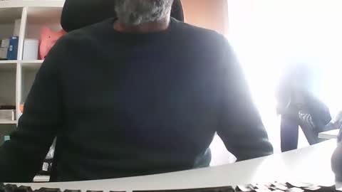 Hyperpau online show from December 22, 2025, 2:47 pm