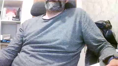 Hyperpau online show from April 21, 2026, 4:52 am