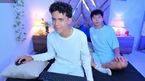 Son Hyunjin online show from October 3, 2025, 1:02 am