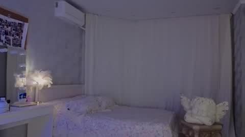 Joselle online show from March 8, 2026, 2:04 am