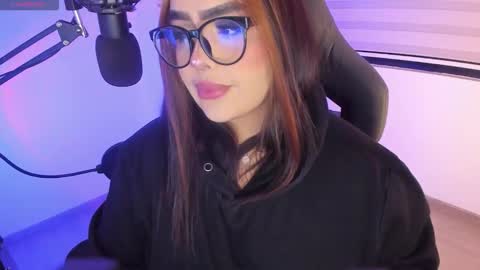 Ari online show from February 3, 2026, 1:48 am