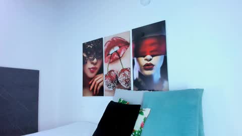 The Dolls online show from November 18, 2025, 7:29 pm