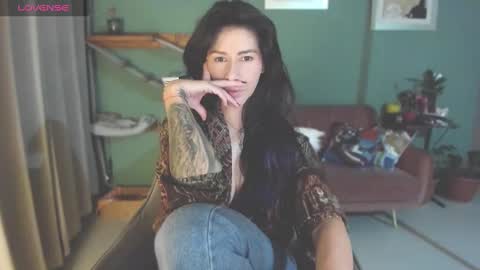 Lana Banana online show from February 17, 2025, 5:04 am