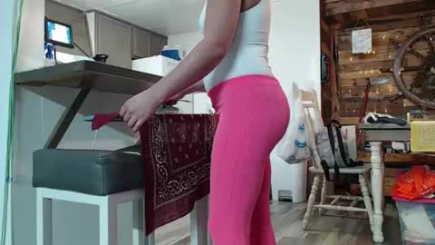 ShortStuff online show from February 6, 2025, 9:28 pm