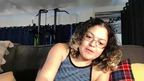 ShortStuff online show from February 23, 2025, 5:18 pm