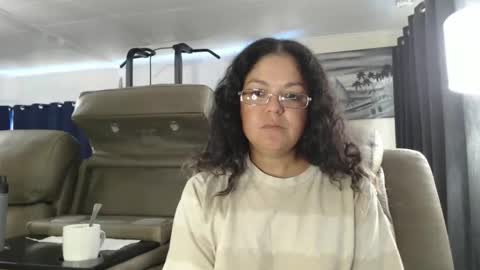 Snapshot of i_fetishize_u chatting on March 25, 2026, 3:18 pm ShortStuff online show from March 25, 2026, 3:18 pm