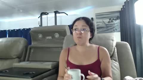 Snapshot of i_fetishize_u chatting on April 3, 2026, 2:59 pm ShortStuff online show from April 3, 2026, 2:59 pm