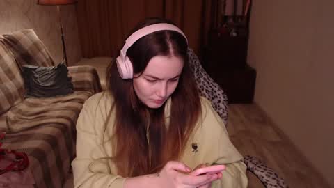 elisabeth online show from December 7, 2024, 3:19 pm