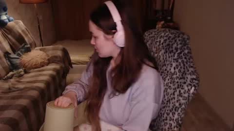 elisabeth online show from December 12, 2024, 2:44 pm