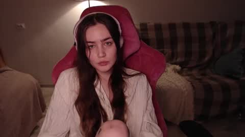 elisabeth online show from February 26, 2025, 4:45 pm