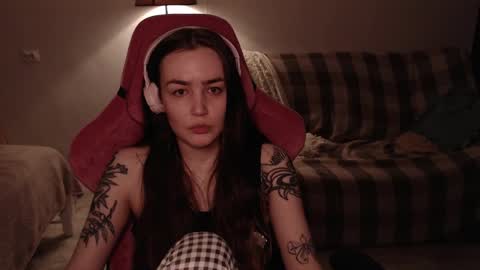 elisabeth online show from March 6, 2025, 6:48 pm