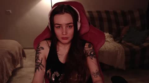 elisabeth online show from March 7, 2025, 2:56 pm