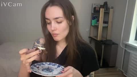 elisabeth online show from September 10, 2025, 12:27 pm