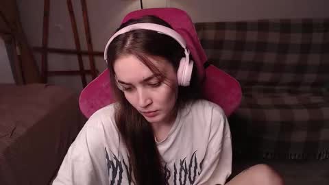 elisabeth online show from September 18, 2025, 12:40 pm