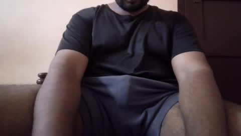 kira..... online show from April 27, 2026, 1:53 pm