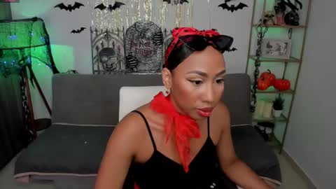 Lul  online show from October 31, 2025, 11:06 pm