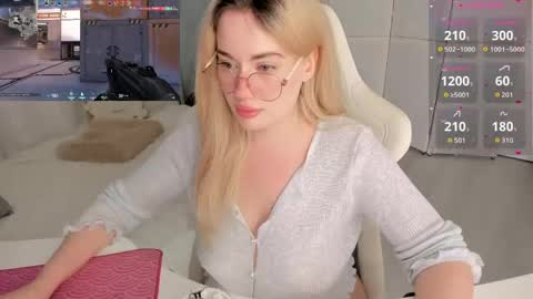 HiI am  EvaPVT is open  online show from April 23, 2026, 3:47 pm