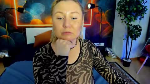 Samanta online show from June 1, 2026, 1:29 am