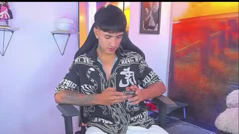 Light online show from October 9, 2025, 11:47 pm