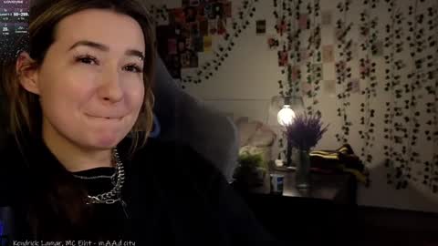 Snapshot of iam_meg chatting on December 24, 2024, 5:38 am Meg online show from December 24, 2024, 5:38 am