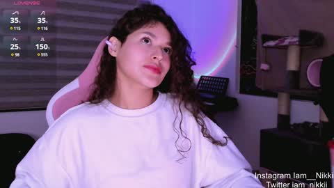 On instagram Imm  NikkiHelp me reach 100 likes online show from December 5, 2024, 6:54 am